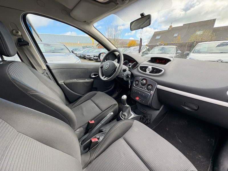 RENAULT CLIO 
