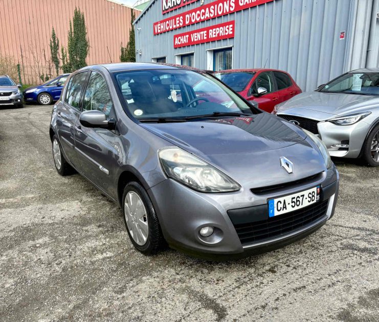 RENAULT CLIO 
