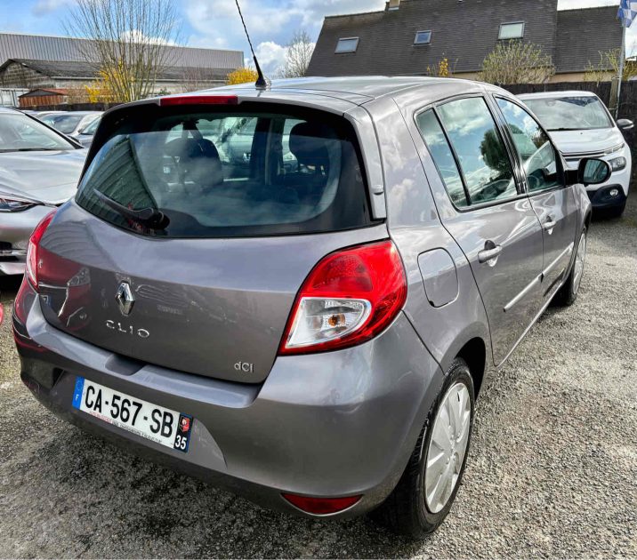 RENAULT CLIO 