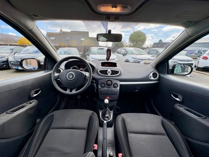 RENAULT CLIO 