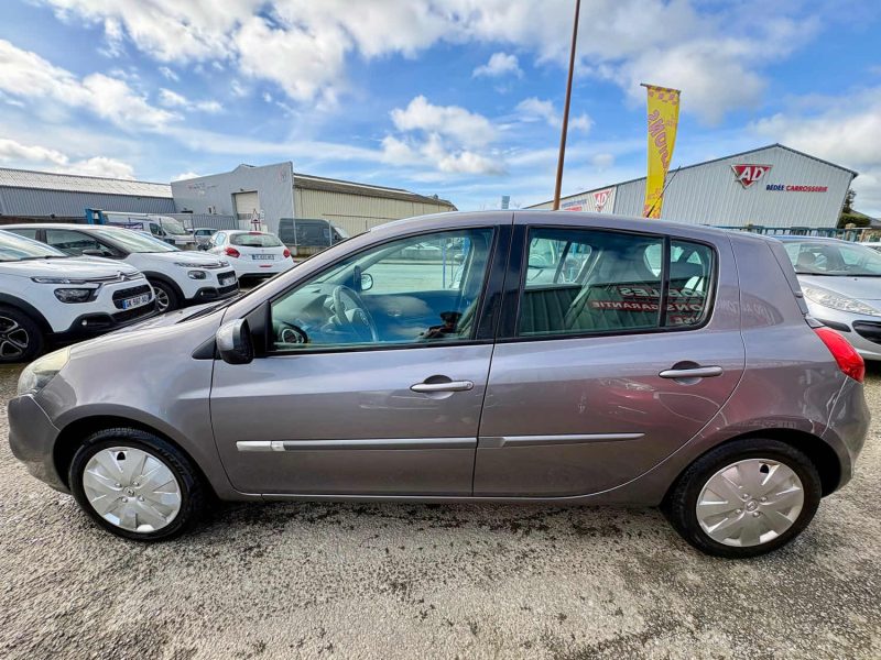 RENAULT CLIO 
