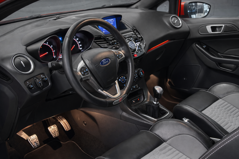 Ford Fiesta ST 1.6 182 Pack Performance | Orange Molten |  Suivi Complet | 3430E d’option