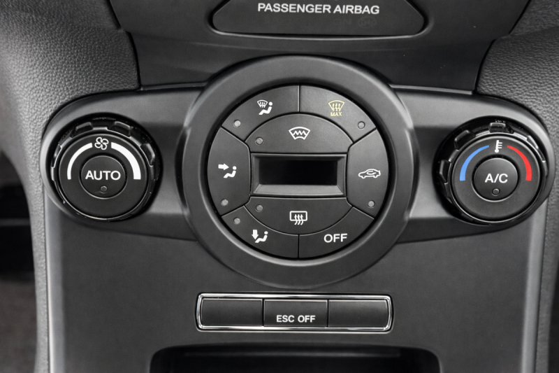 Ford Fiesta ST 1.6 182 Pack Performance | Orange Molten |  Suivi Complet | 3430E d’option