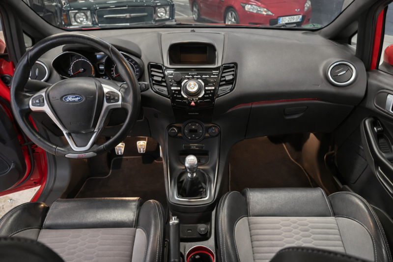 Ford Fiesta ST 1.6 182 Pack Performance | Orange Molten |  Suivi Complet | 3430E d’option