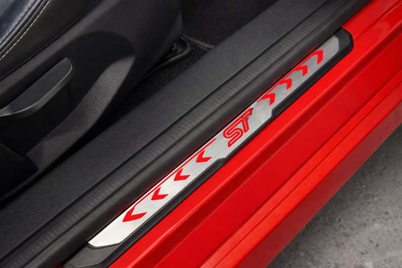 Ford Fiesta ST 1.6 182 Pack Performance | Orange Molten |  Suivi Complet | 3430E d’option