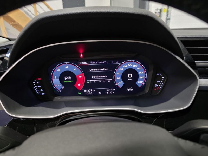 AUDI Q3 35 2.0TDI 150ch S tronic 7 DESIGN LUXE / SUIVI COMPLET