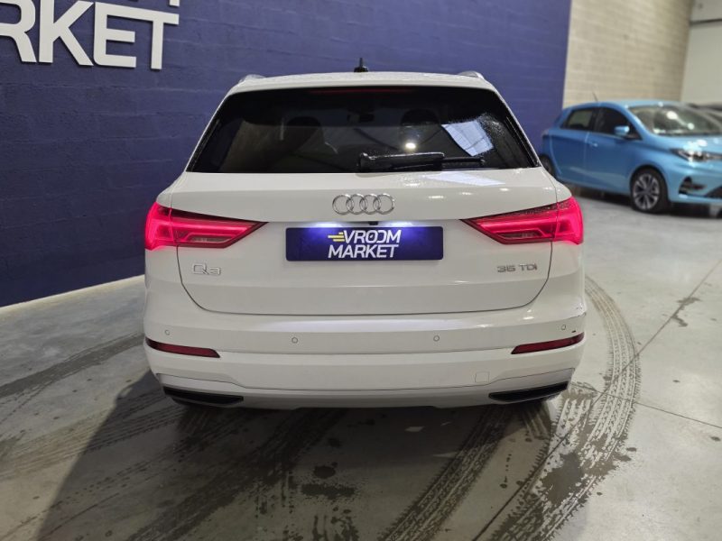 AUDI Q3 35 2.0TDI 150ch S tronic 7 DESIGN LUXE / SUIVI COMPLET