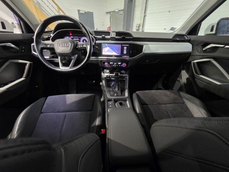 AUDI Q3 35 2.0TDI 150ch S tronic 7 DESIGN LUXE / SUIVI COMPLET