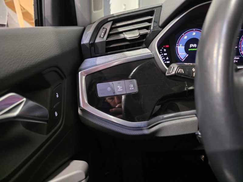 AUDI Q3 35 2.0TDI 150ch S tronic 7 DESIGN LUXE / SUIVI COMPLET