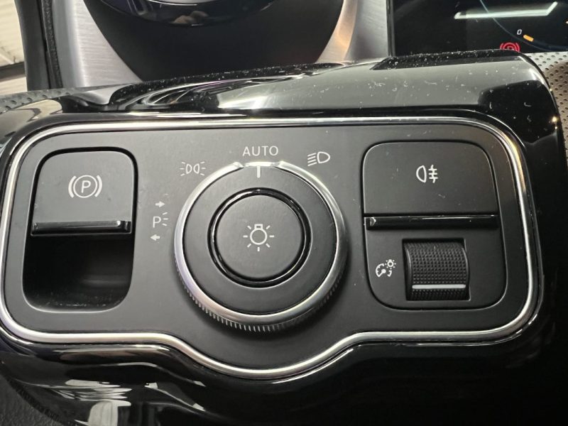 Mercedes-Benz CLA 250e 218ch AMG-Line 8G-DCT | Suivi Mercedes | Pack premium plus | Toit ouvrant