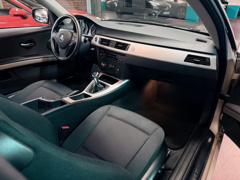 B.M.W. SERIE 3 Coupé 3.0 325I 