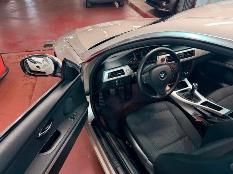 B.M.W. SERIE 3 Coupé 3.0 325I 