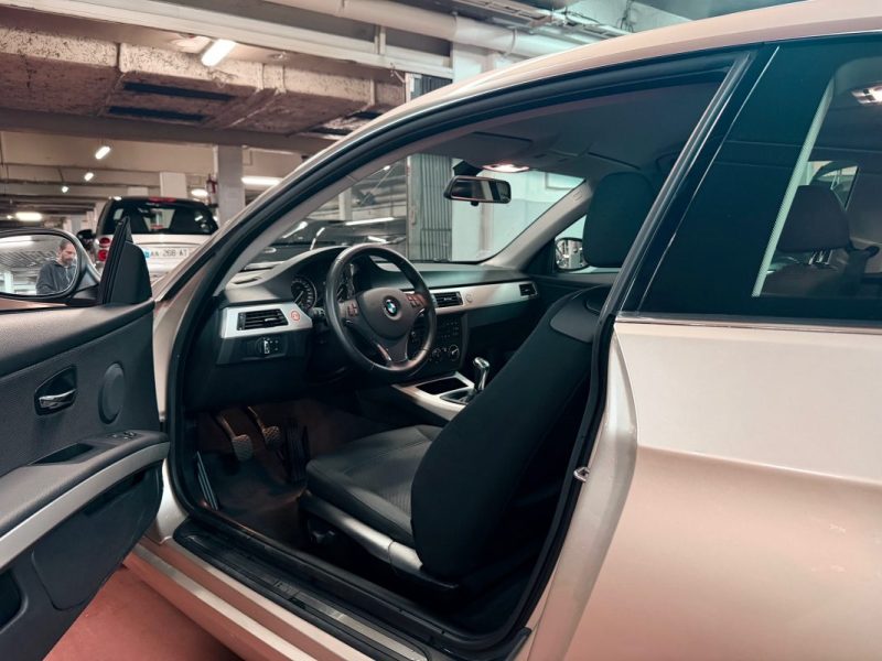 B.M.W. SERIE 3 Coupé 3.0 325I 