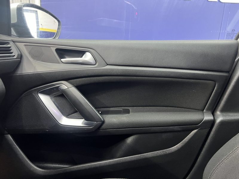 Peugeot 308 II 1.6 BlueHDI 100ch Allure S&S | Distribution ok | Park assist | Radars AV+AR