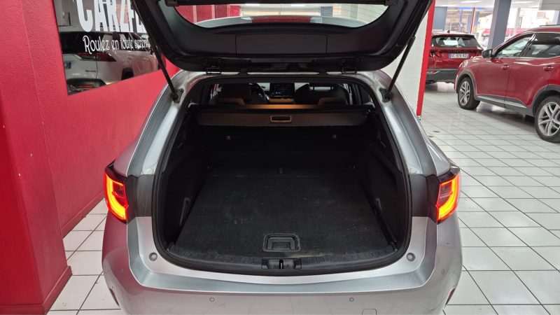 TOYOTA COROLLA TOURING SPORTS 122cv DYNAMIC BUSINESS/1 ERE MAIN/TVA RECUPERABLE