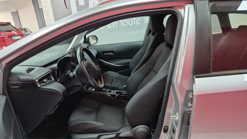 TOYOTA COROLLA TOURING SPORTS 122cv DYNAMIC BUSINESS/1 ERE MAIN/TVA RECUPERABLE