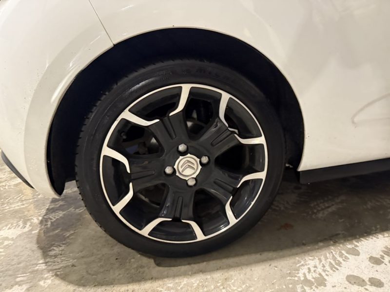 CITROEN DS3 SO CHIC 1.6 VTI 120ch - MOTEUR A CHAINE - SUIVI D'ENTRETIEN - 200.000KM - 2011