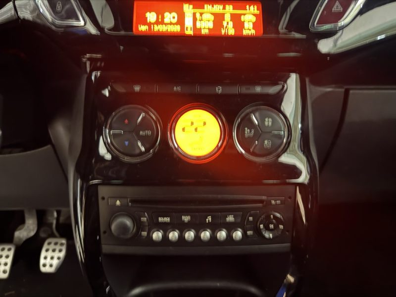 CITROEN DS3 SO CHIC 1.6 VTI 120ch - MOTEUR A CHAINE - SUIVI D'ENTRETIEN - 200.000KM - 2011