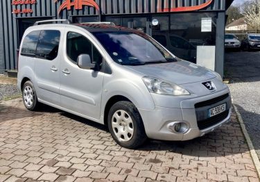 PEUGEOT PARTNER II Tepee 1.6L HDi 90cv ZENITH / Révisée&Garantie 