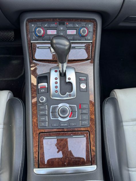 AUDI A8 3.0 V6 TDI QUATTRO 233 TIPTRONIC 