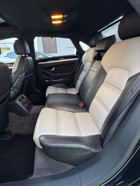 AUDI A8 3.0 V6 TDI QUATTRO 233 TIPTRONIC 
