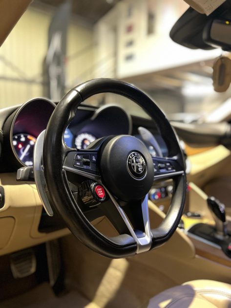 MAGNIFIQUE ALFA ROMEO GIULIA 2.2 JTD 180CH LUSSO AT8 (SUIVI D ENTRETIEN, CUIRE BEIGE)⭐️⭐️⭐️⭐️⭐️