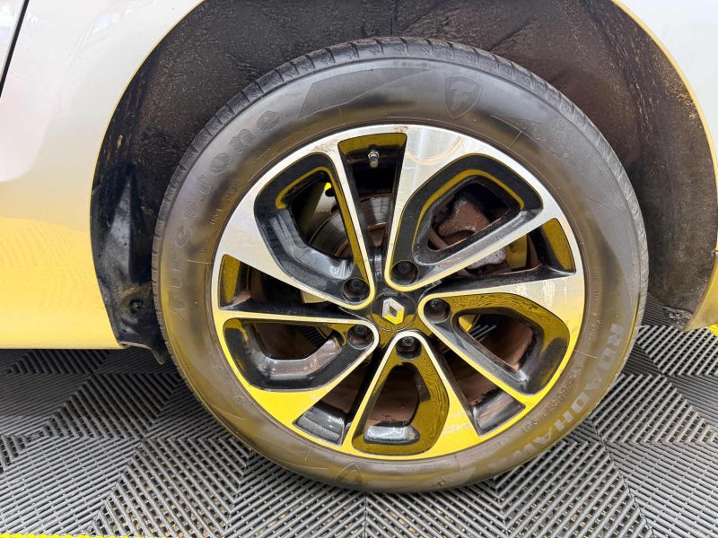 RENAULT SCENICIII 1.2 TCE 130CH ENERGY BOSE EURO6 7 PLACES  