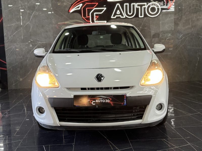 RENAULT CLIO III EXPRESSION CLIM 1.5DCI 70 2010