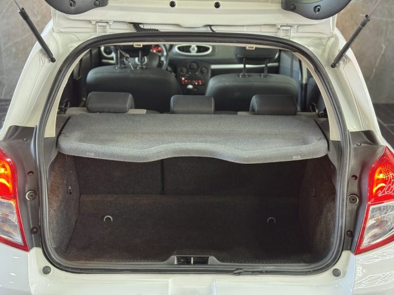 RENAULT CLIO III EXPRESSION CLIM 1.5DCI 70 2010