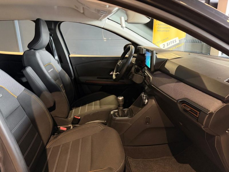 DACIA SANDERO STEPWAY CONFORT ECO-G 100 / CAMERA / ANGLES MORTS / CARTE MAIN LIBRES / ATTELAGE  2021