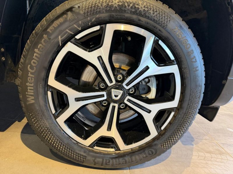 DACIA DUSTER 1.5 PRESTIGE BLUE DCI 115 / ATTELAGE  / CAMERA 360 / CARTE MAIN LIBRE / SUIVI RENAULT