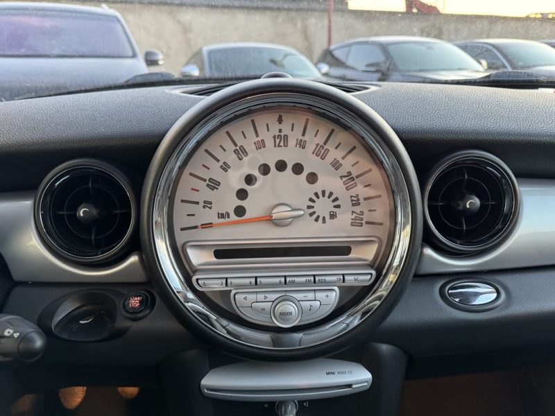 MINI COOPER 1.6L 120 TOIT PANORAMIQUE OUVRANT GARANTIE 12 MOIS