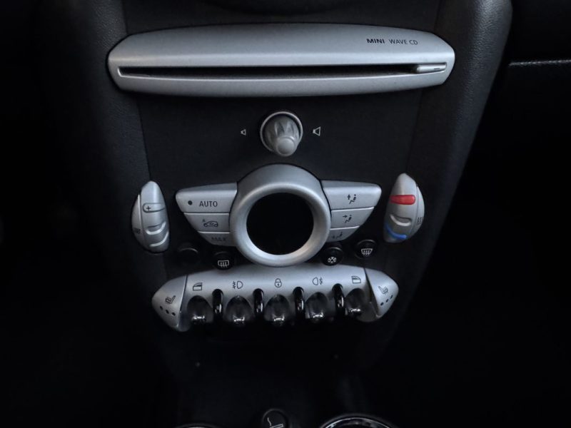 MINI COOPER 1.6L 120 TOIT PANORAMIQUE OUVRANT GARANTIE 12 MOIS