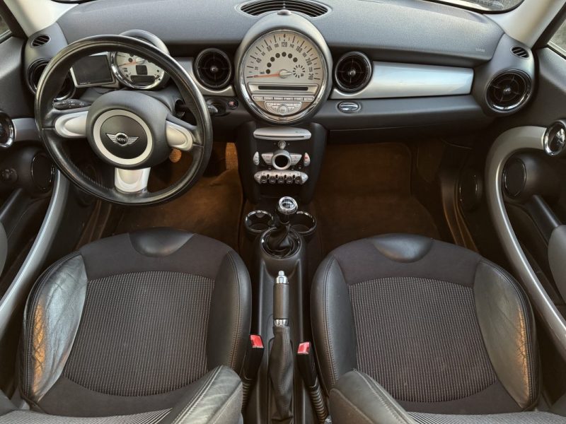 MINI COOPER 1.6L 120 TOIT PANORAMIQUE OUVRANT GARANTIE 12 MOIS