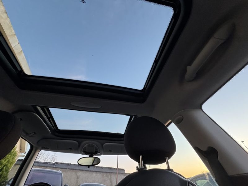 MINI COOPER 1.6L 120 TOIT PANORAMIQUE OUVRANT GARANTIE 12 MOIS