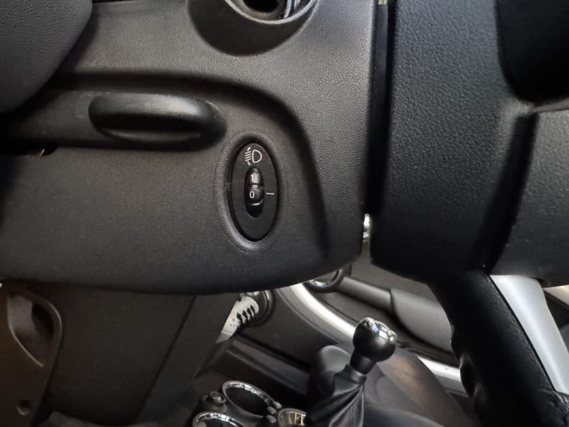 MINI COOPER 1.6L 120 TOIT PANORAMIQUE OUVRANT GARANTIE 12 MOIS