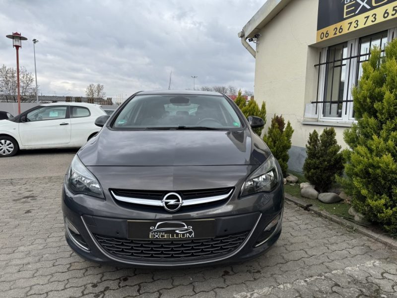 Opel Astra Cosmo 1.4 Turbo 140 CV 1ere Main GARANTIE 12 MOIS 
