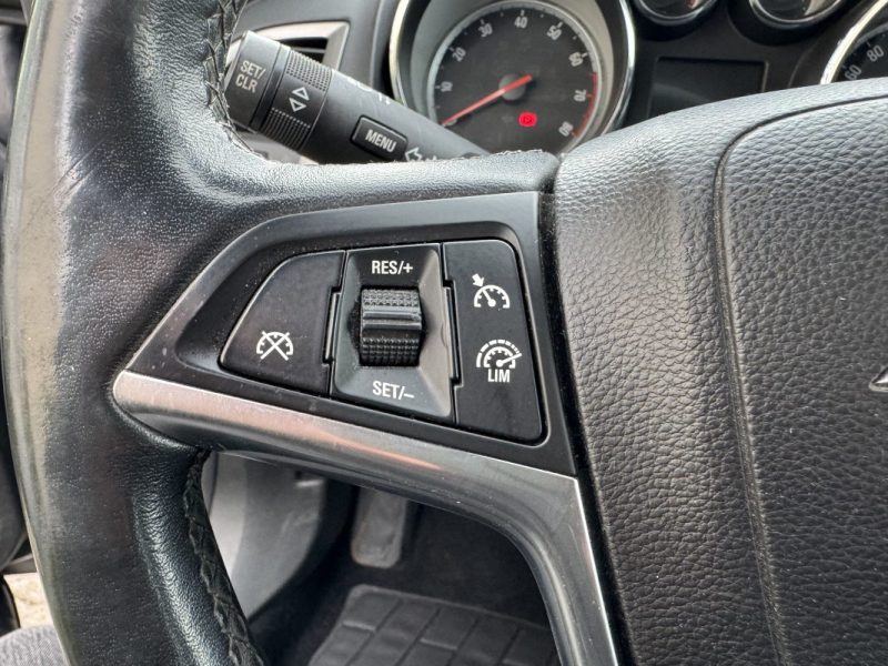 Opel Astra Cosmo 1.4 Turbo 140 CV 1ere Main GARANTIE 12 MOIS 