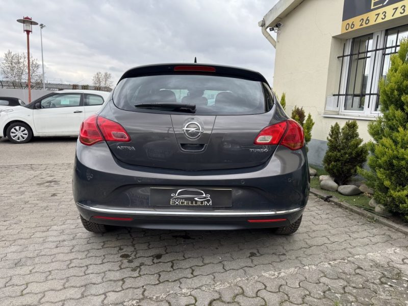 Opel Astra Cosmo 1.4 Turbo 140 CV 1ere Main GARANTIE 12 MOIS 