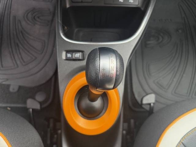 RENAULT TWINGOIII E-TECH ELECTRIC EQUILIBRE R80 ACHAT INTÉGRAL 2022