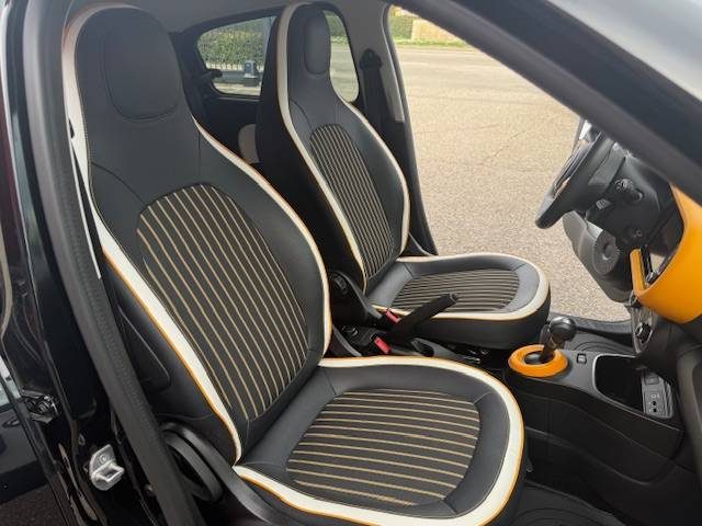 RENAULT TWINGOIII E-TECH ELECTRIC EQUILIBRE R80 ACHAT INTÉGRAL 2022