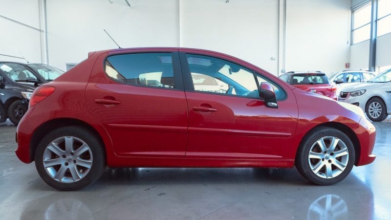 PEUGEOT 207 1.6 16V SPORT 5PORTES TOIT PANORAMIQUE, CLIM AUTO GARANTIE 6MOIS