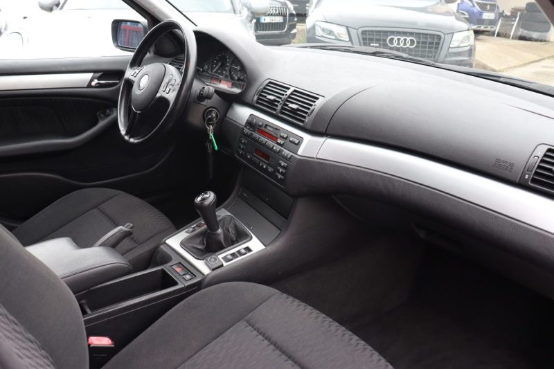 BMW SERIE 3 E46 330D BVM6 184CH SPORT 