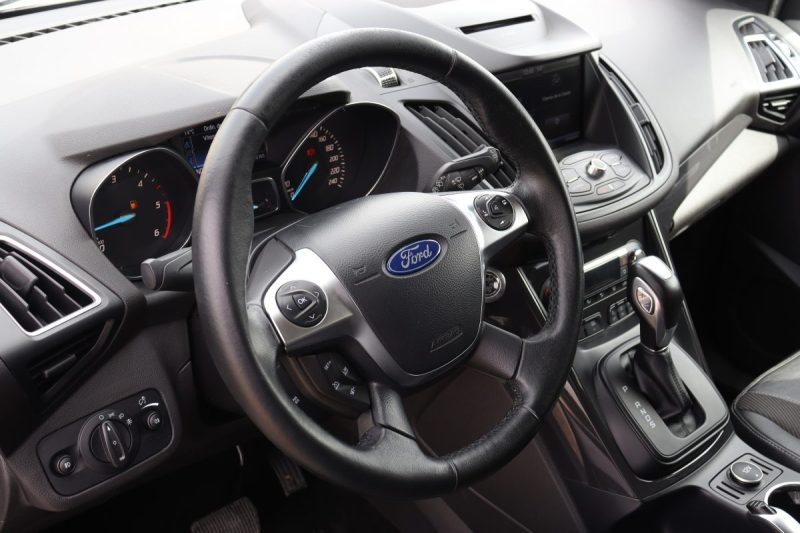 FORD KUGA 2.0 TDCI 150CH TITANIUM 4X4 POWERSHIFT