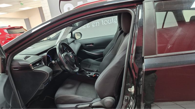 TOYOTA COROLLA TOURING SPORTS 122cv DYNAMIC BUSINESS/1 ERE MAIN/TVA RECUPERABLE