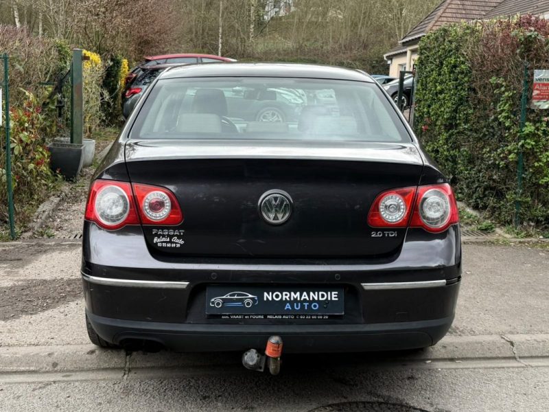 VOLKSWAGEN PASSAT TREND 2.0 TDI 140
