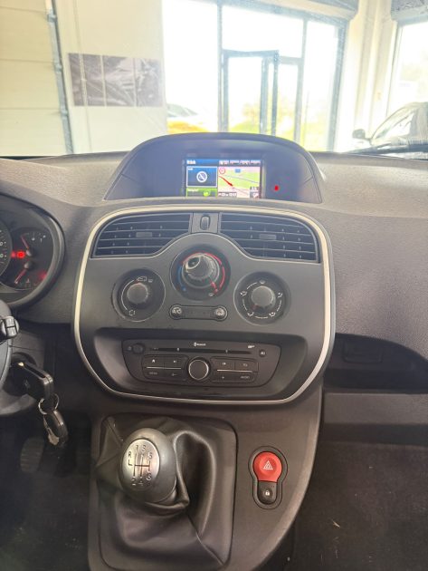 RENAULT KANGOO II 1.5 DCI 110cv 7 PLACES/ GPS / ATTELAGE/ DOUBLE PORTE LATERAL/ 2017
