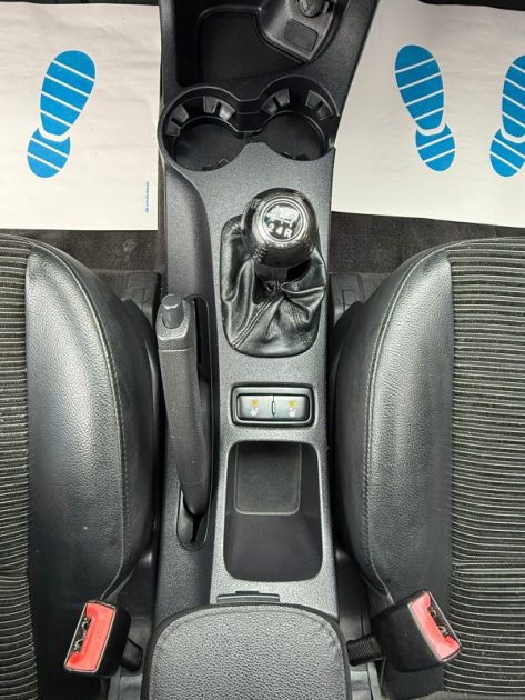 KIA SPORTAGE 2.0L 140CV 4X4 ACTIVE 1ere MAIN 