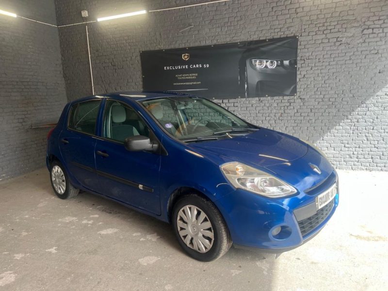 RENAULT CLIO III AUTHENTIQUE 1.2 16V 
