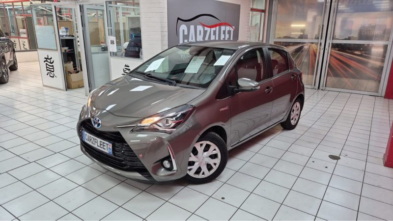 TOYOTA YARIS HYBRIDE 100cv FRANCE BUSINESS/1 ERE MAIN